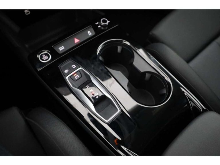 Audi Q6 e-tron S line - photo 13