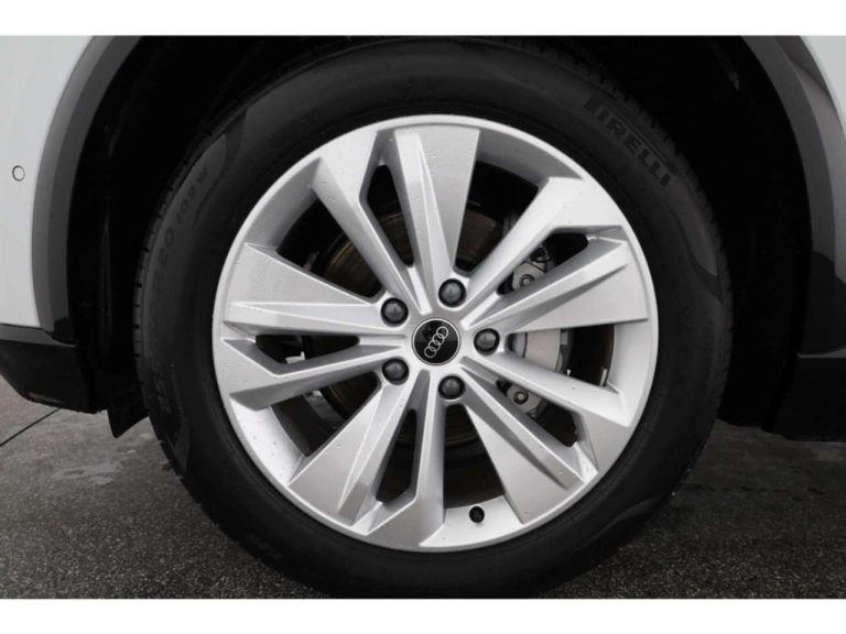 Audi Q6 e-tron S line - photo 16
