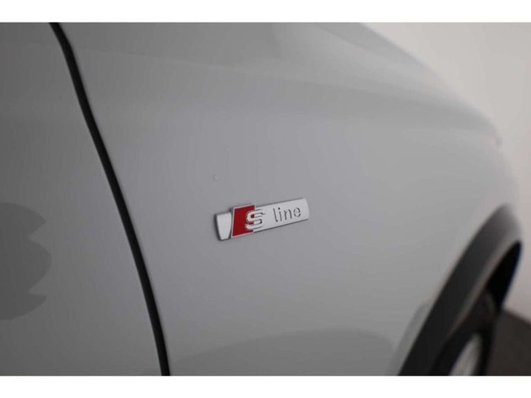 Audi Q6 e-tron S line - photo 17