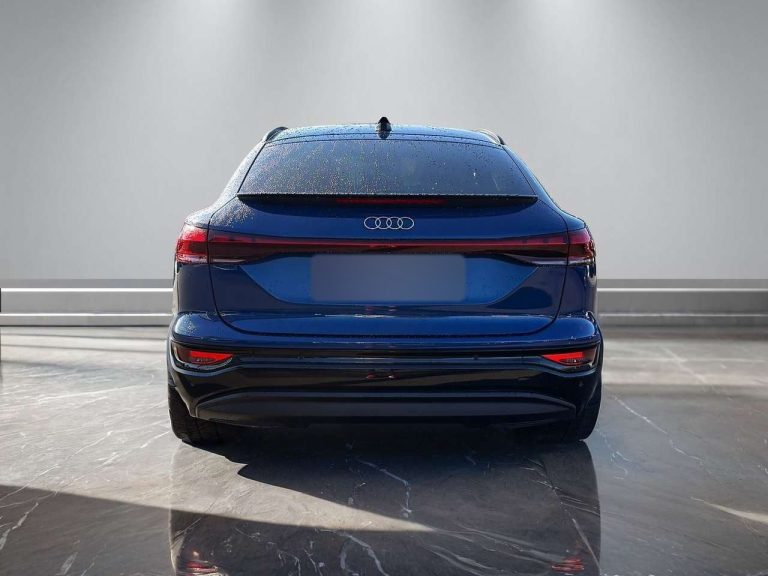 Audi Q6 e-tron 252 ch - photo 5