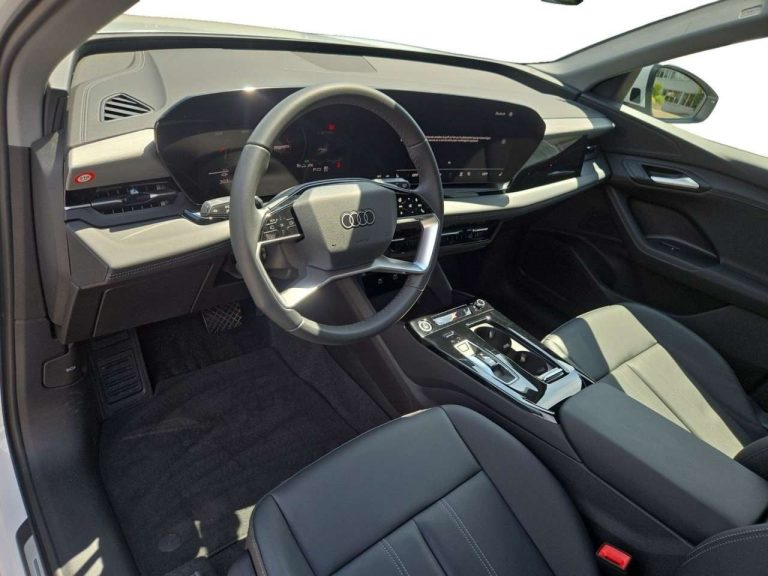 Audi Q6 e-tron 252 ch - photo 7