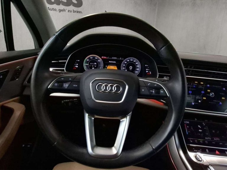 Audi Q7 55 TFSI e quattro S line - photo 8