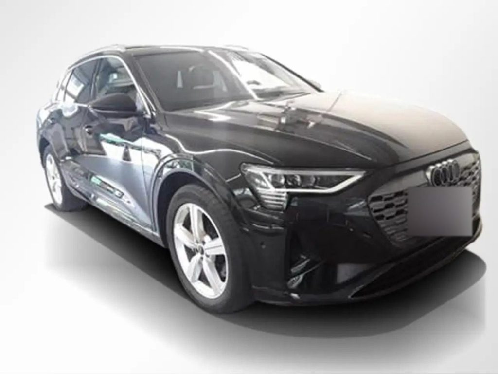 Audi Q8 e-tron 50 S line