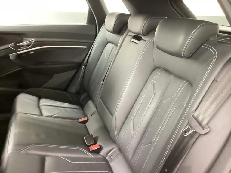 Audi Q8 e-tron 55 quattro S line - photo 8