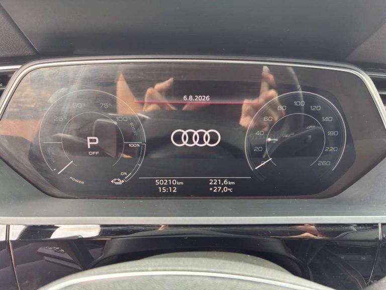 Audi Q8 e-tron 50 quattro S line - photo 11