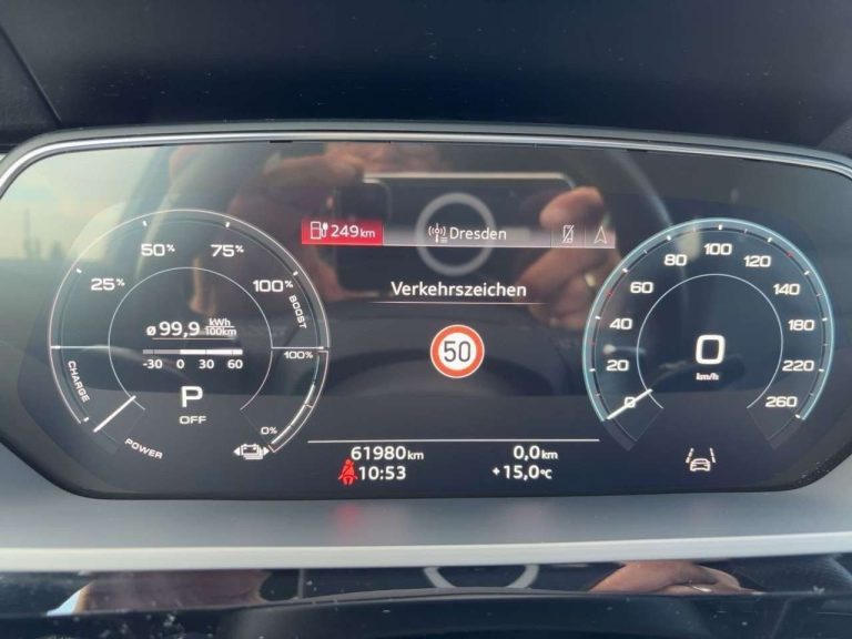 Audi Q8 e-tron Sportback 50 quattro Advanced - photo 11
