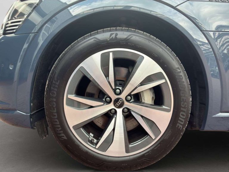 Audi Q8 e-tron 50 quattro S line - photo 14