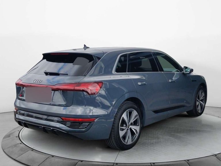 Audi Q8 e-tron 50 quattro S line - photo 2