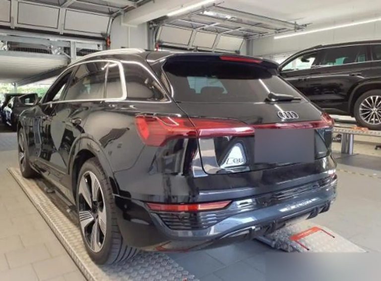 Audi Q8 e-tron 50 quattro S line - photo 2