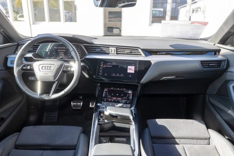 Audi Q8 e-tron 50 quattro advanced - photo 2
