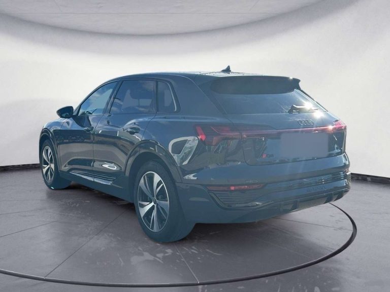 Audi Q8 e-tron Sportback 50 quattro S line - photo 2