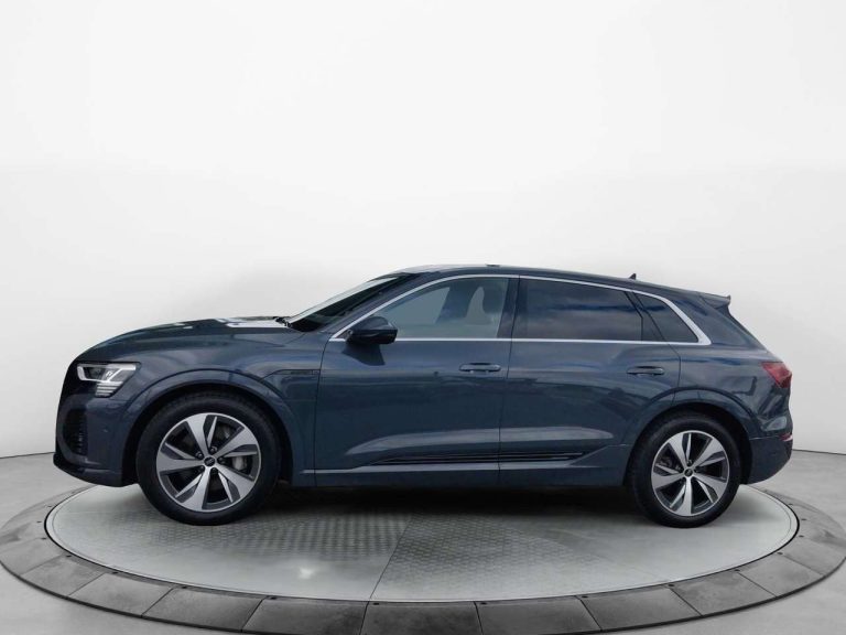 Audi Q8 e-tron 50 quattro S line - photo 3