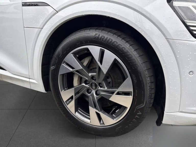 Audi Q8 e-tron Sportback 50 quattro S line - photo 3