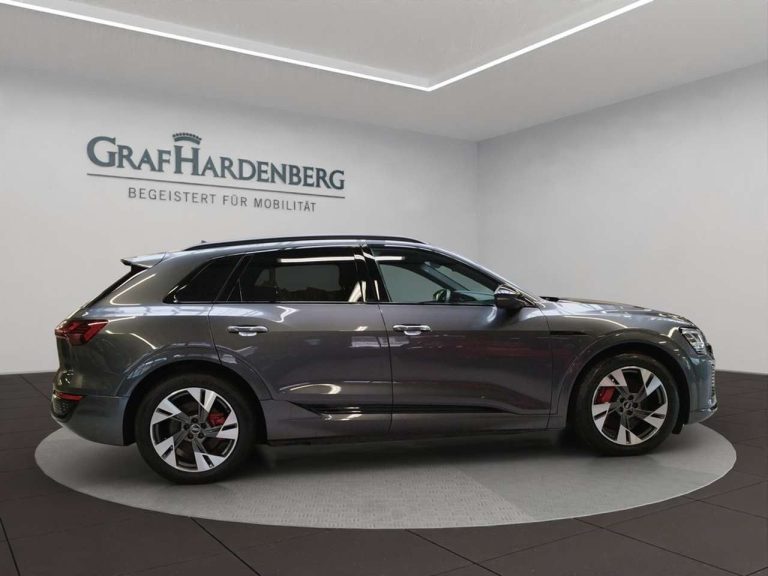 Audi Q8 e-tron 55 quattro S line - photo 4