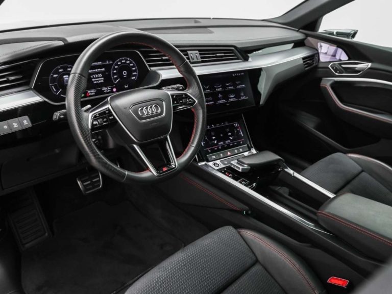 Audi Q8 e-tron 55 quattro S line - photo 5