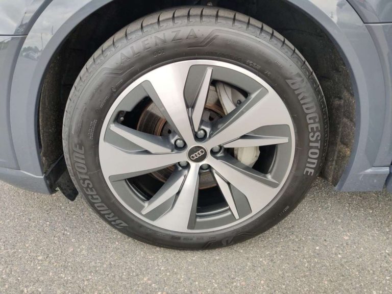 Audi Q8 e-tron 50 quattro S line - photo 5