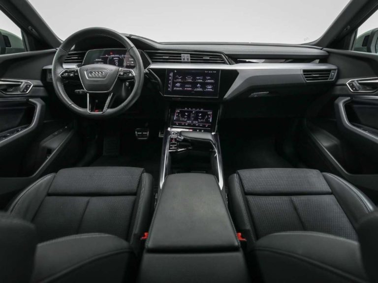Audi Q8 e-tron 50 quattro S line - photo 6