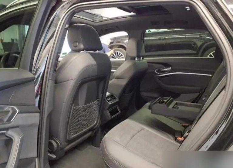 Audi Q8 e-tron 50 quattro S line - photo 7