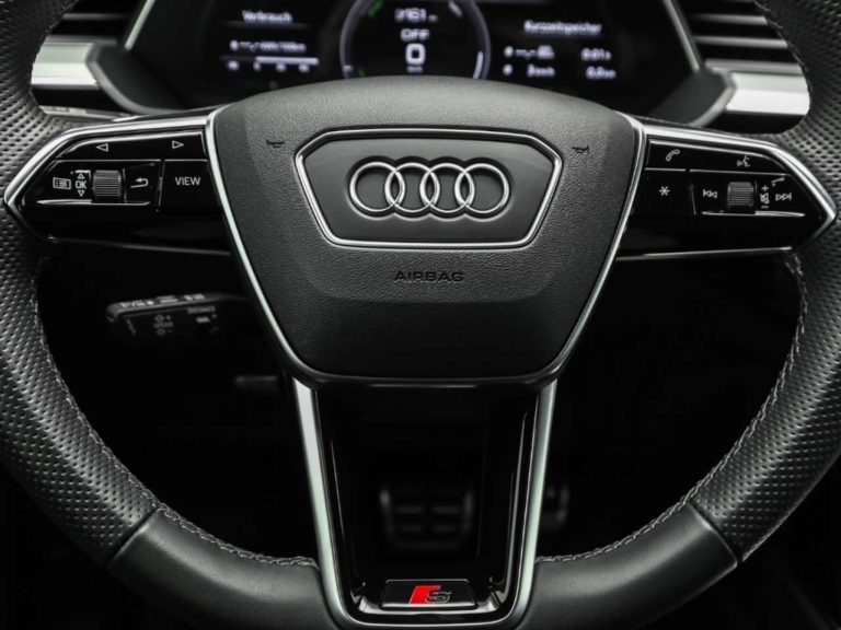 Audi Q8 e-tron 50 quattro S line - photo 8
