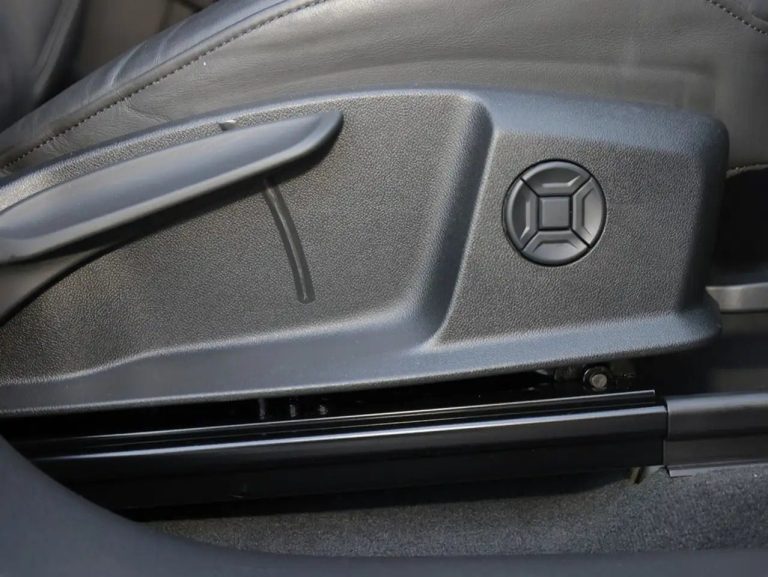 Audi Q8 e-tron 50 quattro S line - photo 9