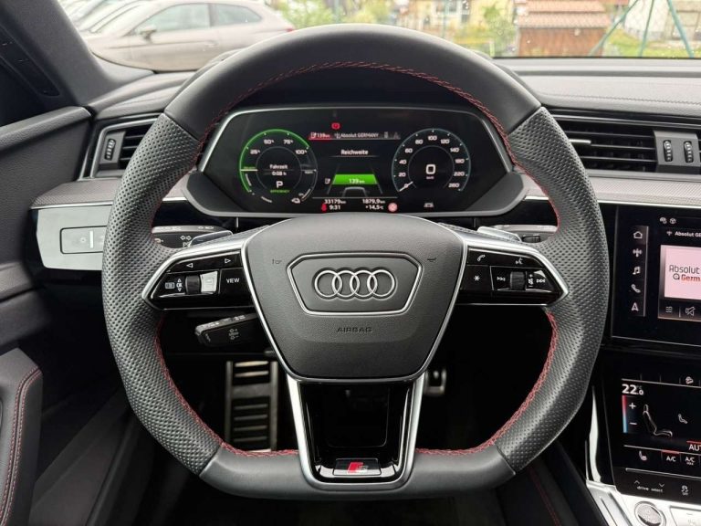 Audi Q8 e-tron 50 e-tron quattro S line - photo 10