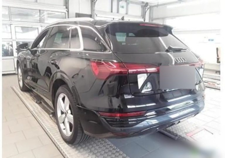 Audi Q8 e-tron 50 S line - photo 2