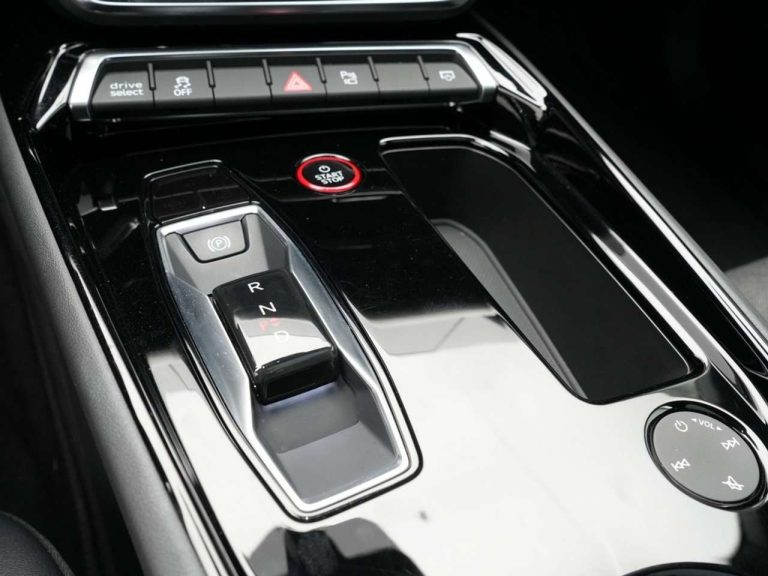Audi RS e-tron GT quattro - photo 13