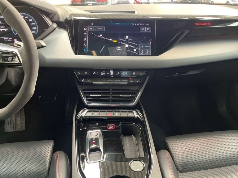 Audi RS e-tron GT quattro - photo 13