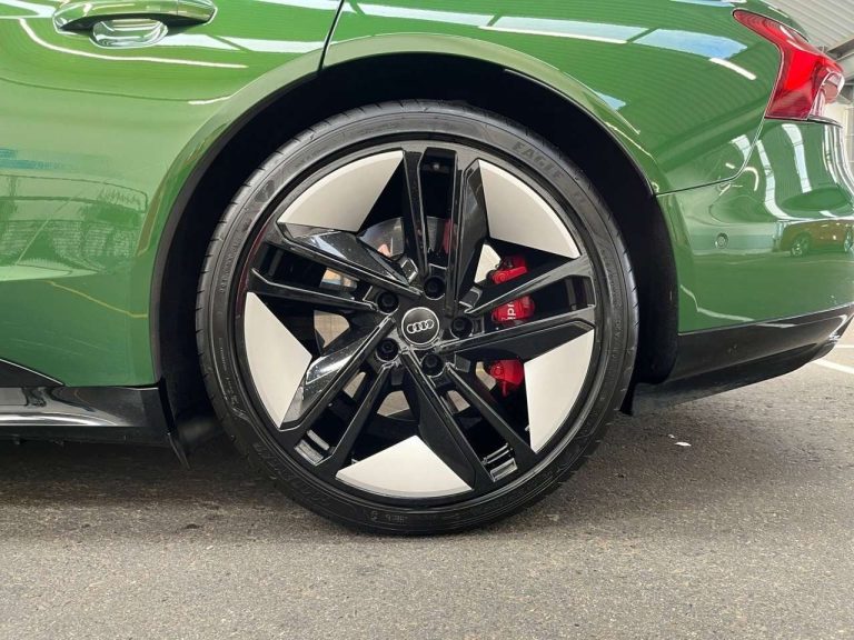 Audi RS e-tron GT quattro - photo 6