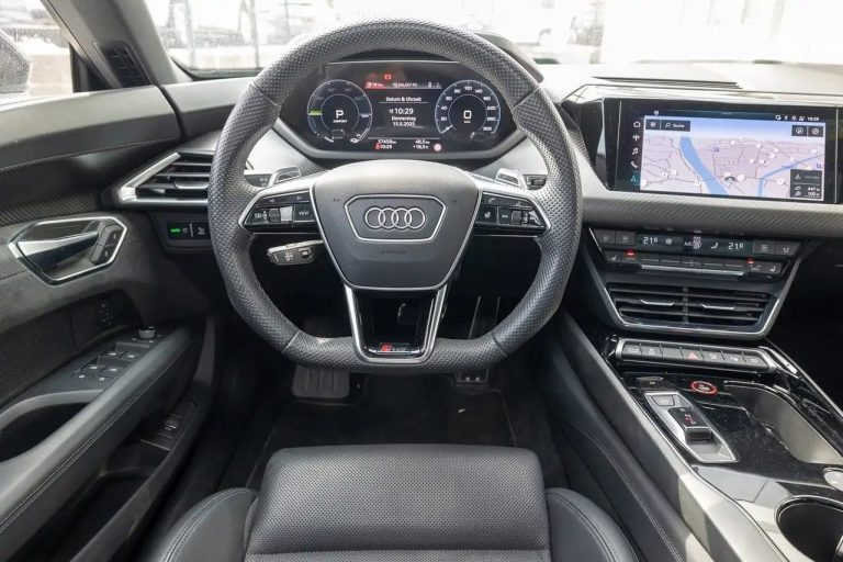 Audi RS e-tron GT quattro - photo 9