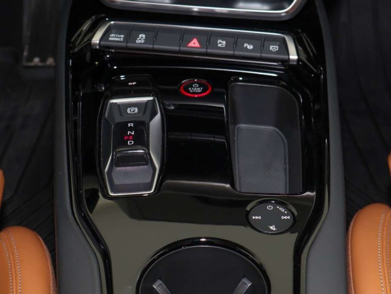 Audi RS e-tron GT quattro - photo 12