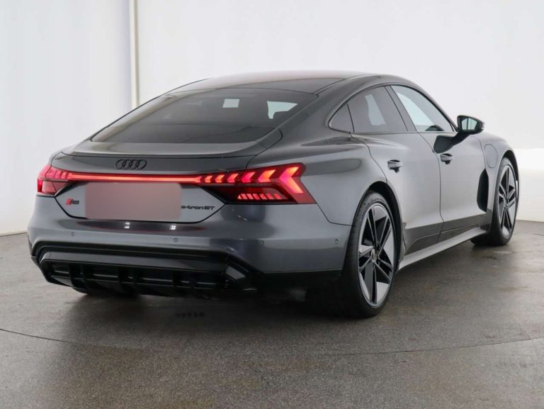 Audi RS e-tron GT quattro - photo 2