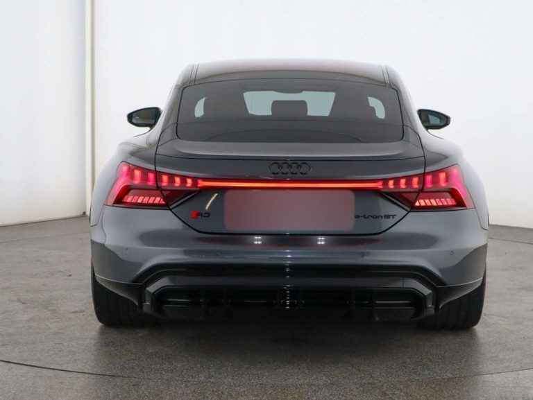 Audi RS e-tron GT quattro - photo 5