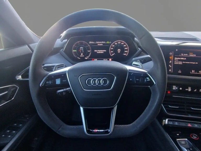 Audi RS e-tron GT quattro - photo 8