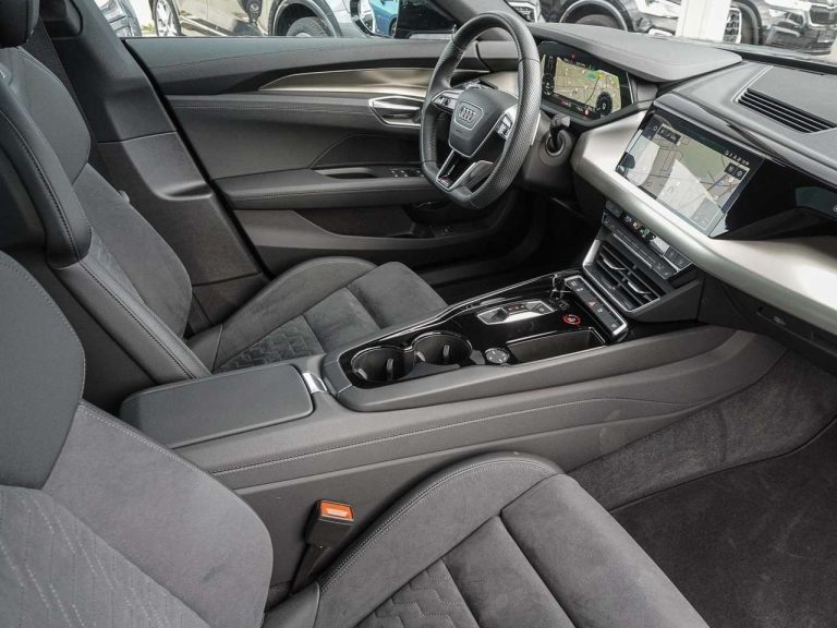 Audi RS e-tron GT quattro - photo 8