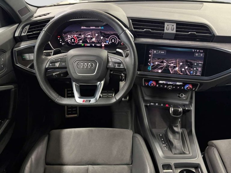 Audi RS Q3 quattro - photo 7