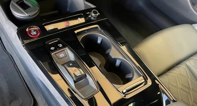 Audi S6 e-tron Avant quattro edition one - photo 12