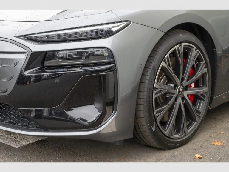 Audi S6 e-tron Avant quattro edition one - photo 4
