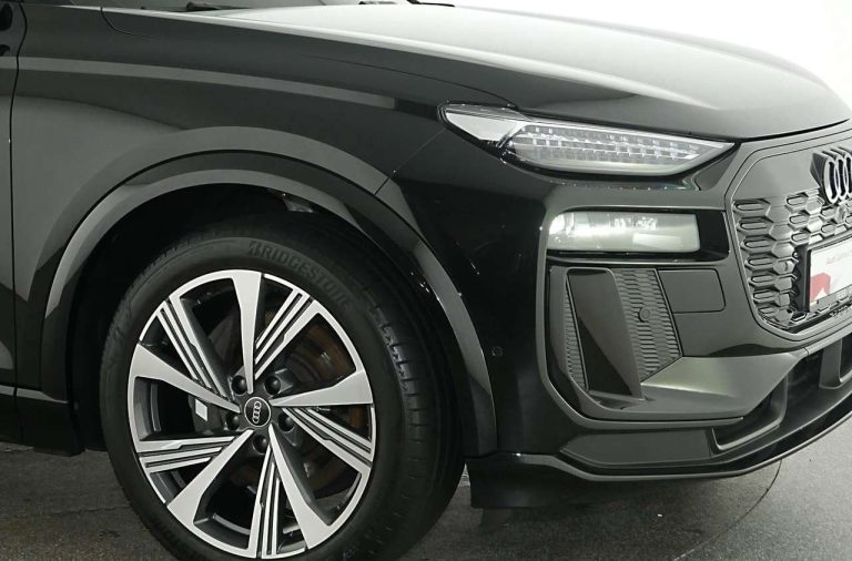 Audi SQ6 e-tron quattro - photo 14