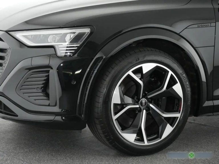 Audi SQ8 e-tron - photo 13