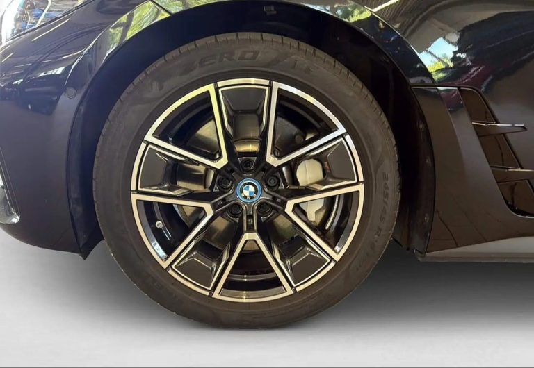 BMW i4 eDrive35 M Sport - photo 8