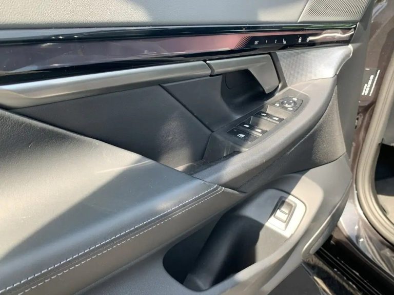 BMW i5 eDrive40 Touring M Sport - photo 10
