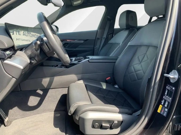 BMW i5 eDrive40 Touring M Sport - photo 11