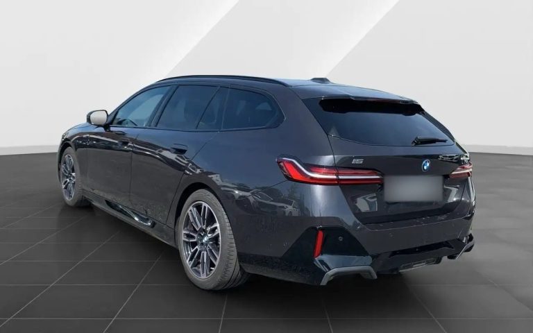 BMW i5 eDrive40 Touring M Sport - photo 4