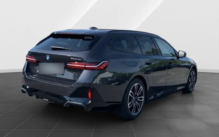 BMW i5 eDrive40 Touring M Sport - photo 6