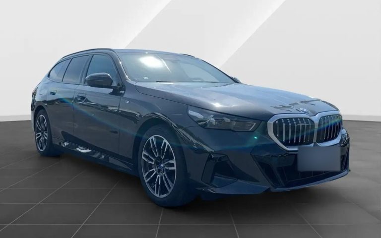 BMW i5 eDrive40 Touring M Sport - photo 7