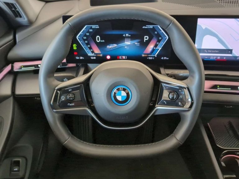 BMW i5 eDrive40 - photo 7