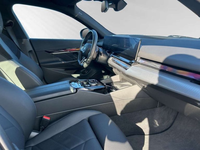 BMW i5 eDrive40 M Sport - photo 9