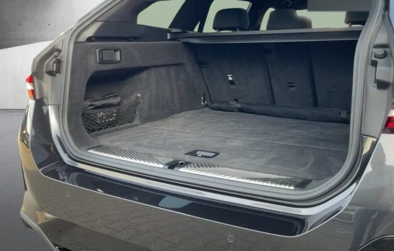 BMW i5 eDrive40 Touring M Sport - photo 6