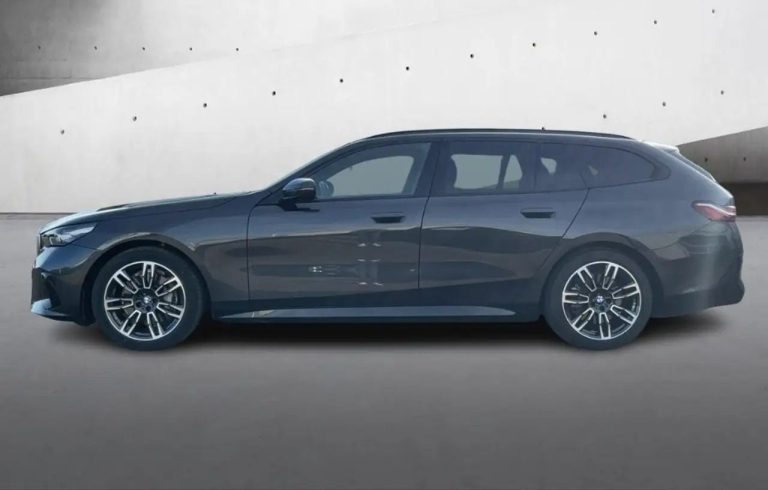 BMW i5 eDrive40 Touring M Sport - photo 2